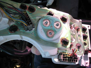 Illustration for article titled Welcome To Low-Budget Race Car Wiring Hell!